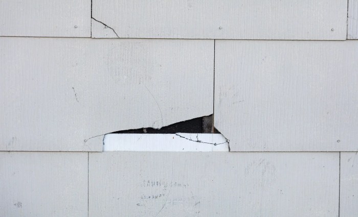 Asbestos Siding 101 and What to Replace It With
